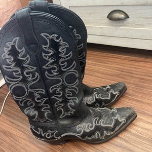 Ariat Women’s cowgirl boots